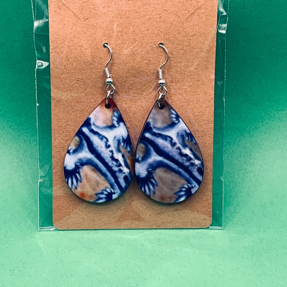 Earrings - Picture 9 of 16